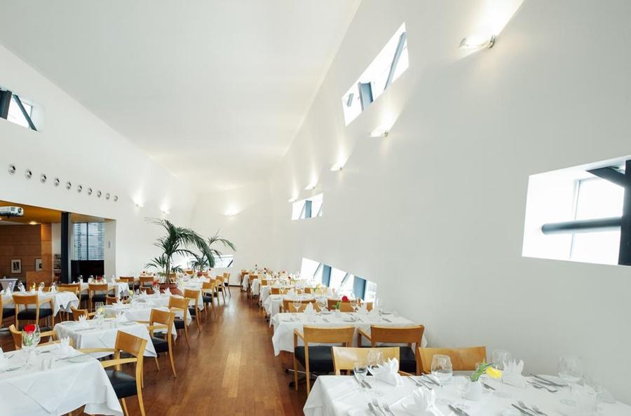 Vienna House By Wyndham Martinspark Hotel