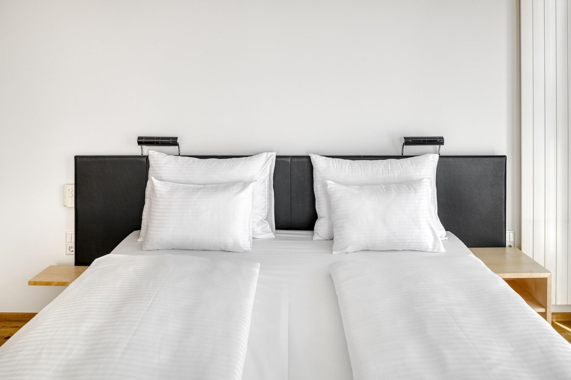 Vienna House By Wyndham Martinspark Hotel