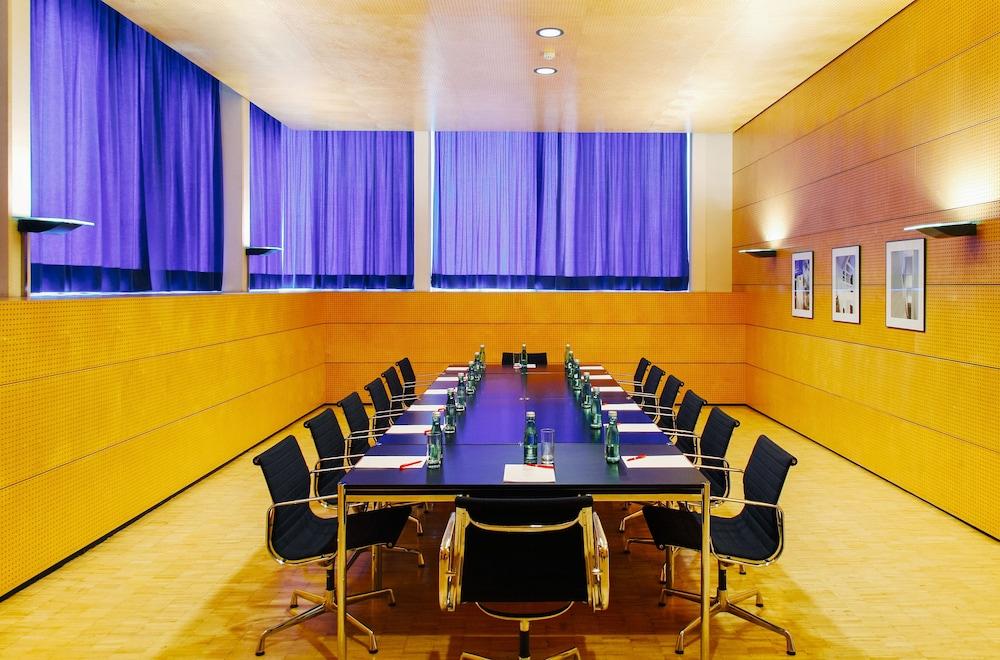 Vienna House By Wyndham Martinspark Hotel Dornbirn